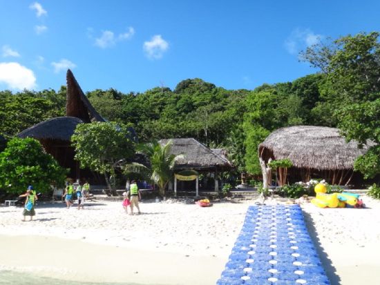 コーラル島1日ツアー☆サンゴ礁に囲まれたエメラルドグリーンの楽園でリゾート三昧 ＜昼食付き＞