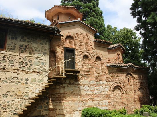 2つの世界遺産 リラの僧院とボヤナ教会1日観光ツアー＜貸切／日本語ガイドまたは専用車のみ／約7.5時間／ソフィア発＞