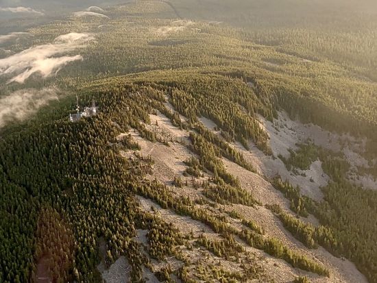 小型飛行機 遊覧飛行60分　オレゴン州の最高峰マウント・フッドを超え！＜5～10月／貸切または混載／英語パイロット＞by Envi Adventures