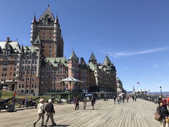 ケべック終日観光　旧市街ウォーキングツアー＋郊外観光ツアー＜昼食付き／日本語ガイド／ケベックシティ発＞