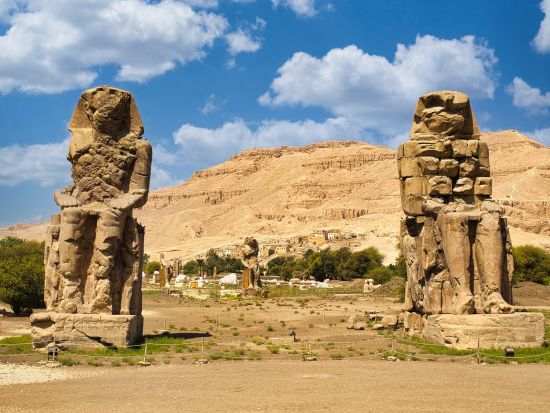 【カイロ発 ルクソール1泊2日 プライベート】飛行機で行く！ルクソール観光ツアー＜日本語または英語ガイド／チップ込／カイロ発着＞