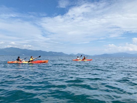 猪苗代湖カヌーツアー  唯一の島、翁島をカヤックで湖上クルージングを満喫＜7歳以上参加可／4～10月／福島県猪苗代湖＞