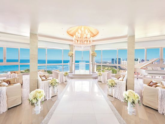 ハワイ　1日完結挙式（ウェディング）　ラニレア チャペル　最上階から見渡すハワイの空と海 　ビーチフォト付き（挙式・撮影・衣裳・メイク）