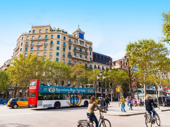 ガウディの傑作から学ぶSDGs！グエル公園入場チケット事前予約＋街歩き音声ガイドアプリ フラメンコショー付きプランあり＜緊急時の24時間日本語サポート付＞