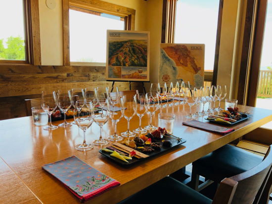 現地ソムリエ監修のワイナリーツアー！AVAサンタ・クルーズ・マウンテンズ ＜貸切／日本語ドライバーガイド／定員1～7名／6時間／空港発OK＞