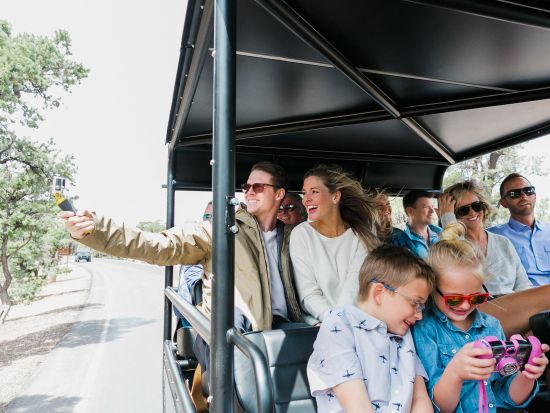 ハマーでめぐる　世界遺産グランドキャニオン国立公園 サンセットツアー ＜英語ガイド／グランドキャニオンまたはツヤサン発着＞