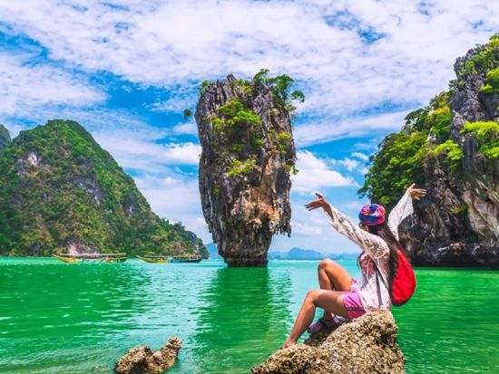 パンガー湾クルーズ＆シーカヌーアドベンチャーツアー　大型オープンボートまたはパワーボートの選べる2つの船タイプ＜ランチ付／英語ガイド／プーケット発＞