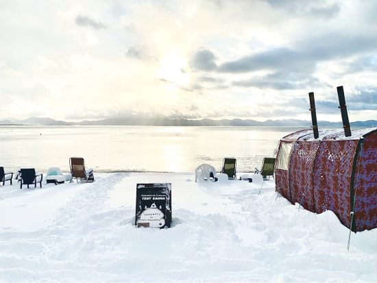 猪苗代湖フィンランド式サウナプラン　約3時間の体験で極上の「ととのう」を感じ、猪苗代湖を水風呂代わりにクールダウン＜12歳以上参加可／通年／福島県猪苗代湖＞