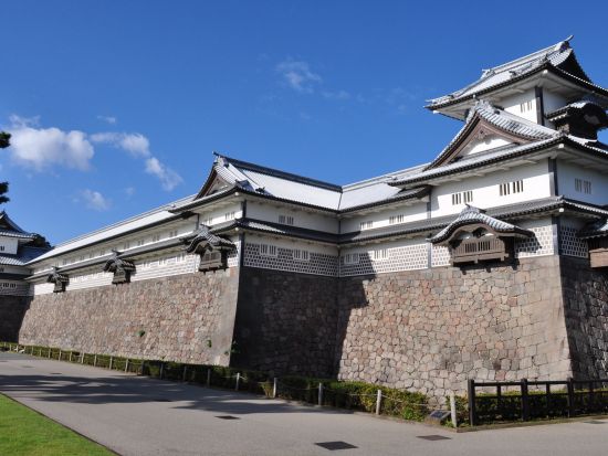 貸切観光タクシー ひがし茶屋街+兼六園 金沢の歴史散策の旅＜3時間／1～4名／金沢発着＞by 石川近鉄タクシー