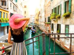 Italy_Venice_shutterstock_713599501