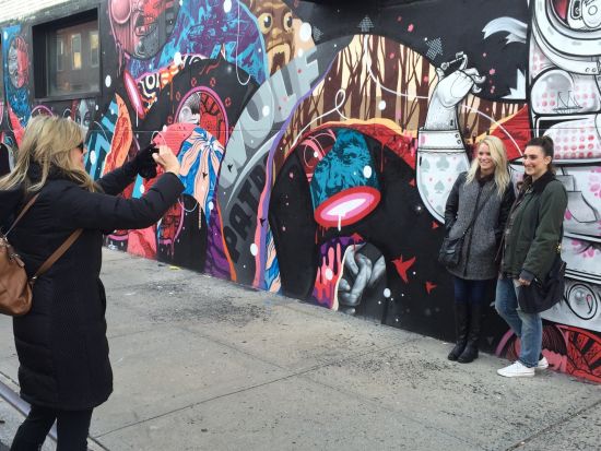 ブルックリン 話題のエリア「ウィリアムズバーグ」食べ歩きツアー ＜3時間／英語ガイド＞