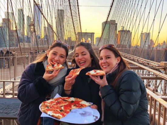 ブルックリン食べ歩きツアー　ブルックリンハイツ＆ブルックリン橋＆ダンボ地区 ＜3時間／英語ガイド＞