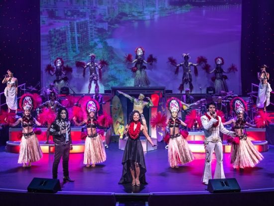 「ロック・ア・フラ」ポリネシアンとロックを融合！有名キャストも楽しめるワイキキ最大のハワイアンショー＜ロイヤル・ハワイアン・ショッピングセンター内＞