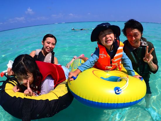 ウミガメシュノーケル　世界屈指の透明度を誇る宮古島の海でウミガメと一緒に泳ぐシュノーケリングプラン＜宮古島＞by 宮古島マリン SUGAR3