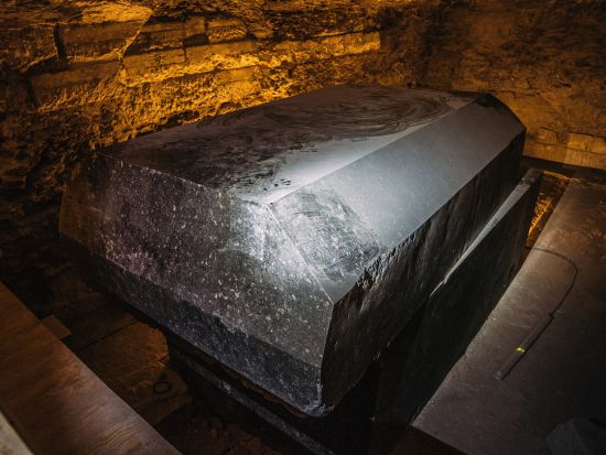【混載】世界遺産サッカラを満喫◎ウナスのピラミッド＋世界最古の階段ピラミッド観光　*カルトゥーシュ事前注文可 ＜日本語／送迎付／カイロ発＞