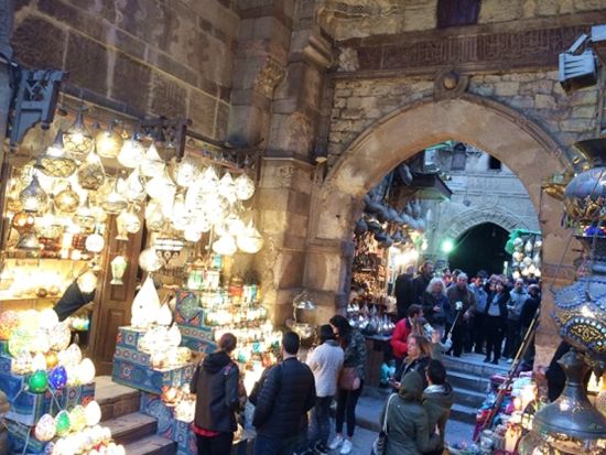 【混載】名所を網羅！世界遺産ギザのピラミッド＋考古学博物館＋イスラーム地区＋ハーン・ハリーリ　*カルトゥーシュ事前注文可 ＜終日／日本語／送迎付／カイロ発＞
