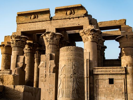pixta_60749846_LKom Ombo