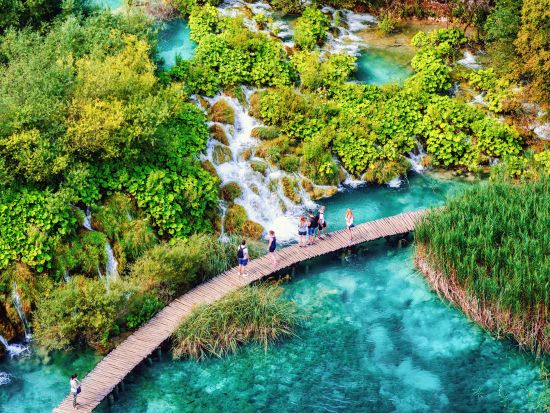 バスでめぐる！ドブロブニク>スプリット>プリトヴィッツェ>ザグレブ 5泊6日 周遊パッケージ＜空港往復送迎付／ドブロブニク発・ザグレブ着＞