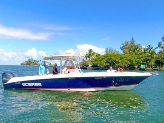 ハマクア海岸 クルージングツアー　マウナケアやマウナロア火山、ジャングルに流れる滝などをジェットボートで巡る ＜英語ガイド／ヒロ地区発＞