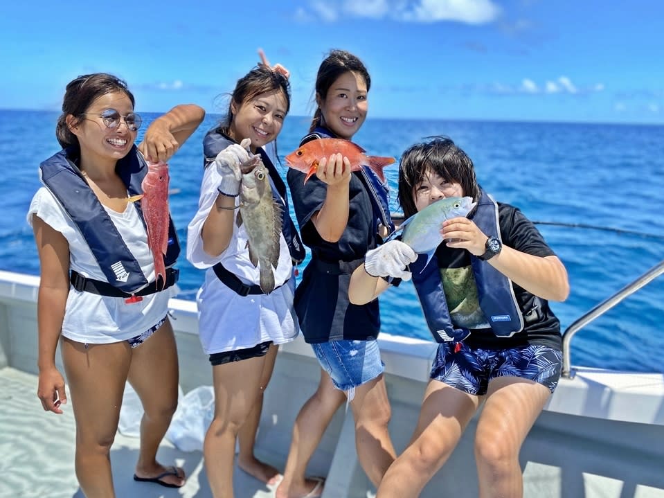 貸切】船釣りツアー 手ぶらでOK！初心者・子ども参加大歓迎の気軽に海釣りに体験＜午前・午後／釣具一式レンタル付／宮古島＞ |  宮古島の観光・オプショナルツアー専門 VELTRA(ベルトラ)