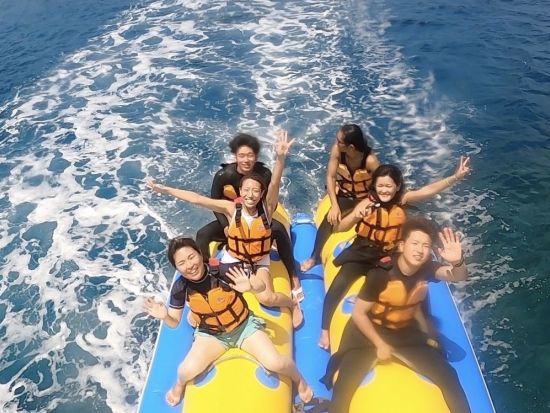 【青の洞窟＆絶叫アクティビティ】ボートでGO！青の洞窟シュノーケリング＆絶叫ウォータートイ★自社専用ボート★水中写真★熱帯魚餌付け