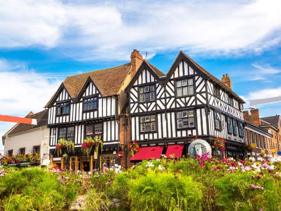 pixta_75792361_M Stratford-upon-Avon