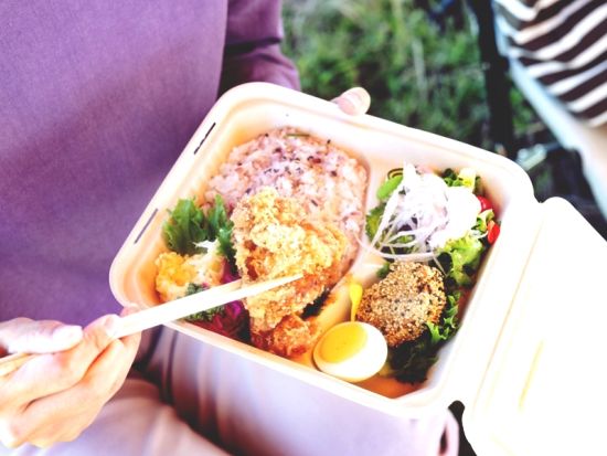 阿蘇カルデラ 普段は立ち入ることができない草原で乗馬体験＆ピクニックランチ　草原の守り人に教えていただく伝統農業体験も＜阿蘇発＞