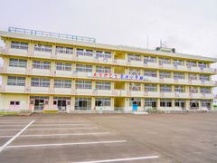 pixta_71799652_M