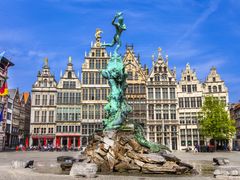 Belgium_Antwerp_Flemish_Housesshutterstock_305273993