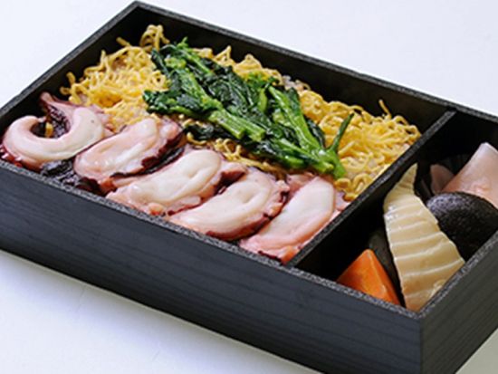 【昼食弁当付＆全日出発可】二大絶景満喫 日帰りバスツアー！青いネモフィラで埋め尽くされるひたち海浜公園とあしかがフラワーパークの大藤を鑑賞＜4/18～5/3 ＞