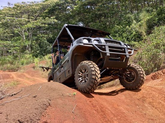 四輪バギー体験（2時間半）　泥だらけになって楽しむ約32㎞のプライベートトレイル　ノースショアの大自然を望むビュースポット立ち寄りあり＜2時間半／午前・午後＞