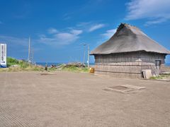 pixta_81323578_M