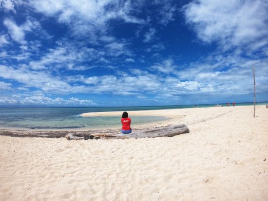 アイランドホッピング人気の3島巡り パンダノン島上陸！ヒルトゥガン島＆ナルスアン島の海洋保護区でシュノーケル＜日本語ガイド／BBQランチ＞