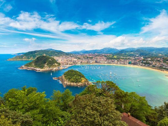 マドリード発着　スペイン・バスク地方 周遊ツアー　ブルゴス＋ビルバオ＋サンセバスチャン＋パンプローナなど観光＜3泊4日／火曜発／1名催行／日本語＞