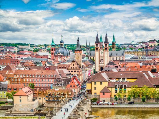 プラハ発ミュンヘン着　プラハ＋ドイツ周遊ツアー　ノイシュバンシュタイン城＋世界遺産ヴィ―ス教会入場付き＜5泊6日／水曜発／1名催行／日本語＞