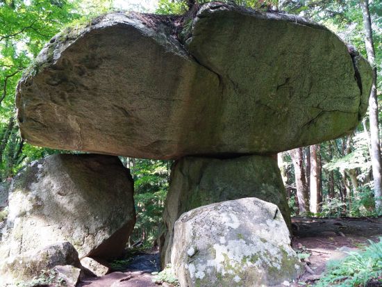 貸切観光タクシー 花巻から行く！遠野に伝わる昔話とカッパ伝説に触れる旅  カッパ淵+伝承園+続石+五百羅漢+とおの物語の館etc.＜5時間／花巻発⇒遠野着＞