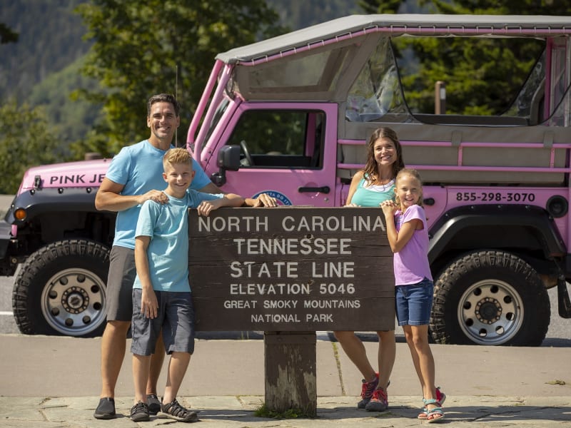 Newfound Gap Tour - Pink Jeep Tours 1