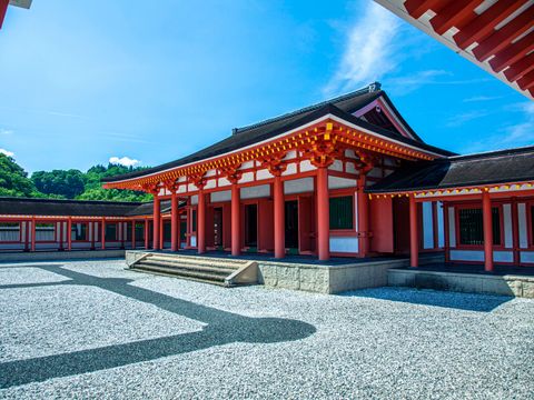pixta_81514245_M