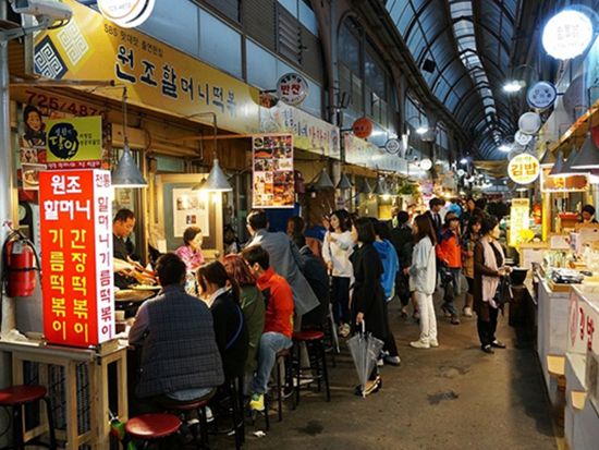 ソウルの3つの市場をめぐるB級グルメツアー　南大門市場＋通仁市場＋広蔵市場＜火木土／夕方～夜／日本語ガイド＞