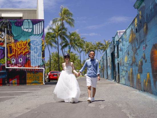 ハワイ　ウェディングフォト　カピオラニ公園、カカアコ、カイムキタウン、ダウンタウン、ビーチから選べる撮影ロケーション（撮影・衣装有無・メイク有無）