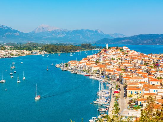 pixta_50870227_Poros