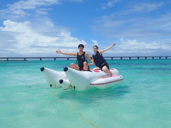 マリンスポーツ　バナナボート＋ビックマーブル！お好みでバンドワゴン・シュノーケルプランも選択可能！＜3月～10月／選べるプラン／写真撮影込＞