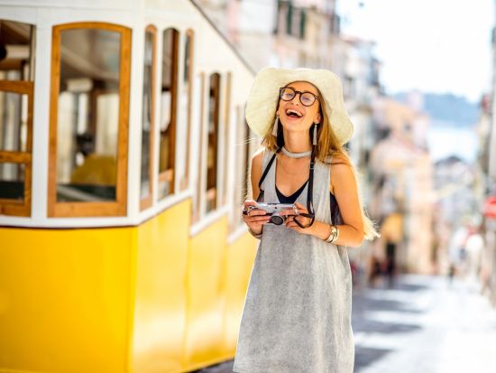 リスボン発ポルト着 1泊2日ツアー　リスボン＋ロカ岬＋シントラ＋アヴェイロ＋ポルト＜金曜／1名催行／日本語＞