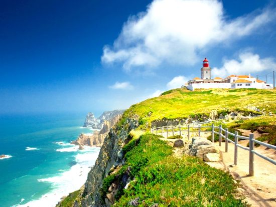 リスボン発ポルト着 1泊2日ツアー　リスボン＋ロカ岬＋シントラ＋アヴェイロ＋ポルト＜金曜／1名催行／日本語＞