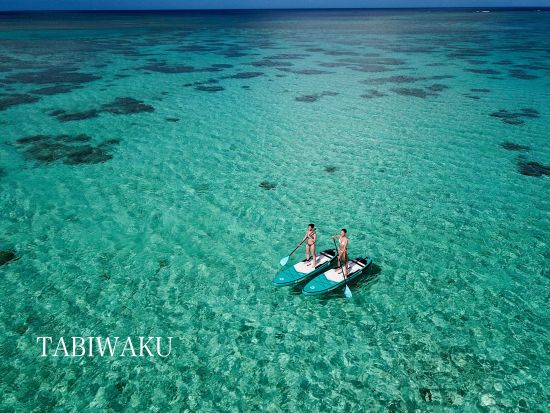 宮古ブルーを五感で感じるドローン撮影付きSUPツアー　宮古島で大人気ツアー2つをお得に体験！SUP&ウミガメシュノーケリング付きプランもあり＜宮古島＞