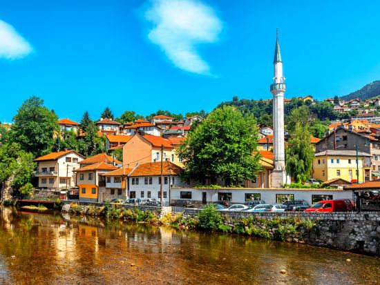 ウィーン発ドブロブニク着　バルカン半島3か国周遊ツアー　ザグレブ＋ボスニア・ヘルツェゴビナも訪問＜5泊6日／火曜／朝・夕食付／1名催行／日本語＞