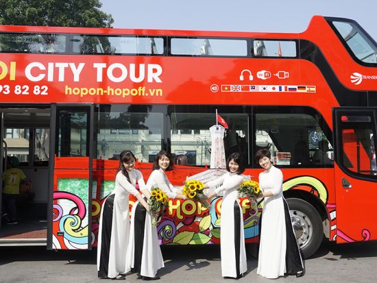 乗り降り自由！ハノイ市内観光　オープントップバスチケット　主要観光スポットを効率よく！＜日本語オーディオガイド／4時間・24時間・1周チケット＞