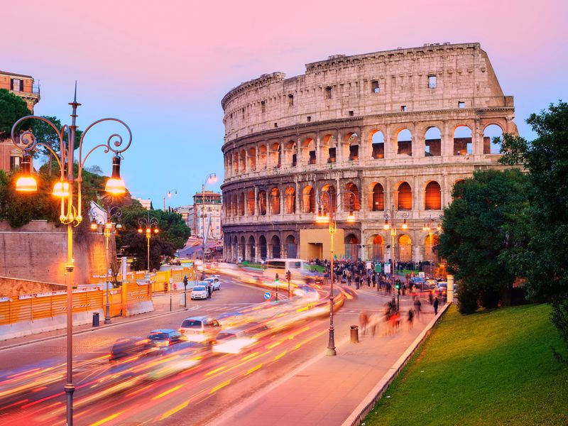 Colosseum_Sunset_Street_shutterstock_399492049