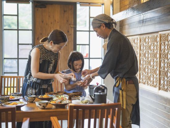 やんばる地域に根付く沖縄文化や自然を体感しながら過ごす3日間 ワンランク上の沖縄体験ができるツアーガイド付＜2泊3日／やんばる／沖縄本島北部＞ by南溟森室