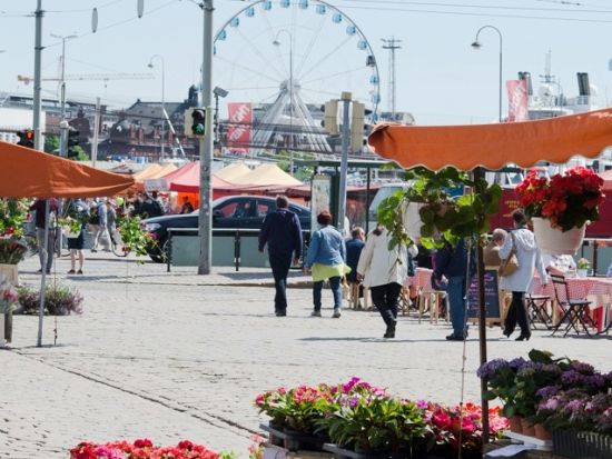 ヘルシンキウェルカムツアー トラムと徒歩で巡る市内観光！＜午前／日本語ガイド付き／ヘルシンキ発＞